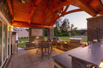 Alex Pro Construction Paver Patios and Porches Projects 4